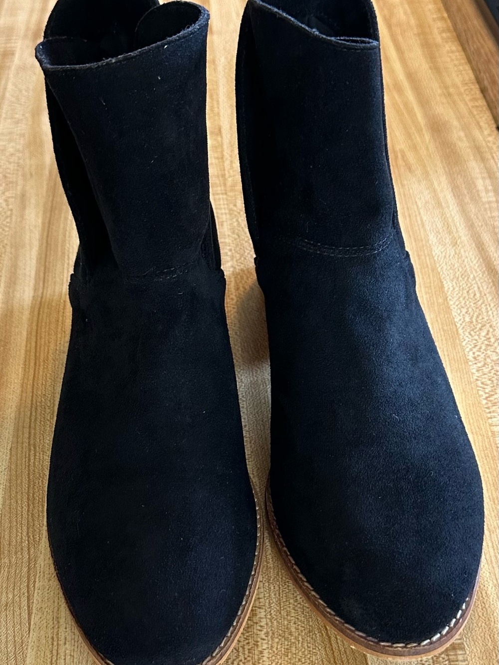 Hey Girl by Corky’s suede ankle boots